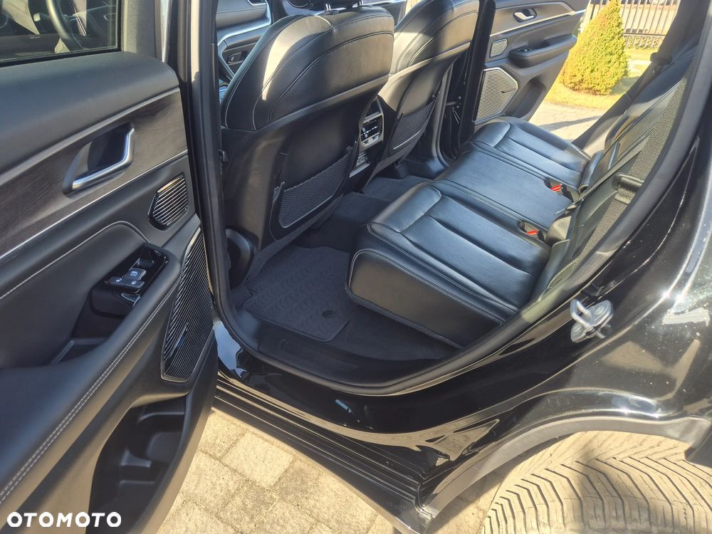 Jeep Grand Cherokee - 17