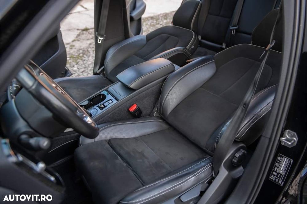 Volvo XC 40 - 11