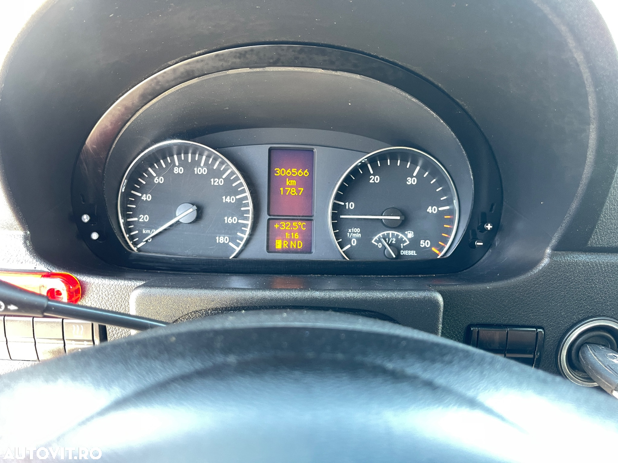 Mercedes-Benz Sprinter 519 3.0CDI V6 AUTOMAT MEDIU 2CULISANTE - 34