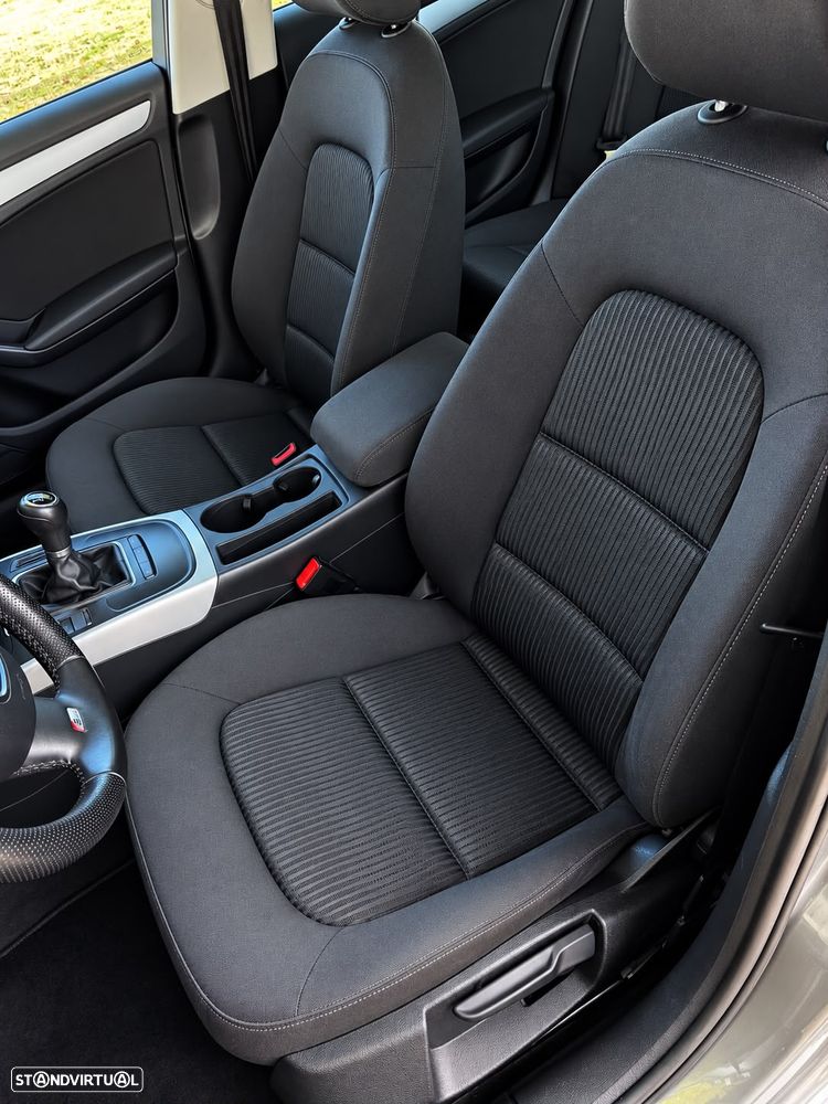 Audi A4 Avant 2.0 TDi Business Line Sport - 14
