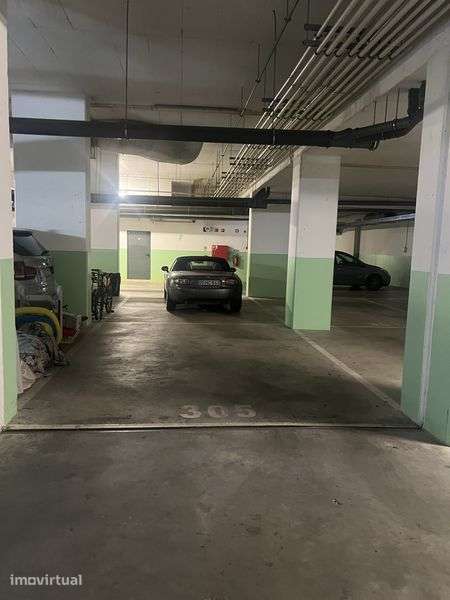 Lugar de Garagem em Condomínio Fechado – Alta de Lisboa - Grande imagem: 3/5