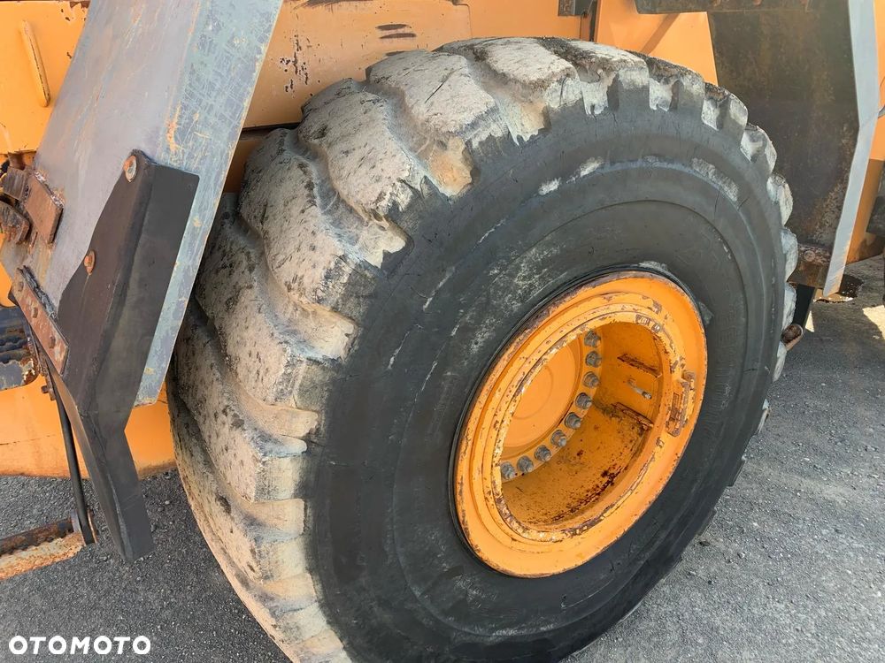 Case 921C ŁADOWARKA KOŁOWA - 18