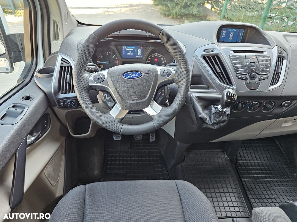 Ford Tourneo Custom - 16