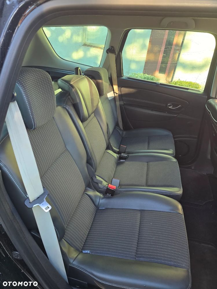 Renault Grand Scenic - 21