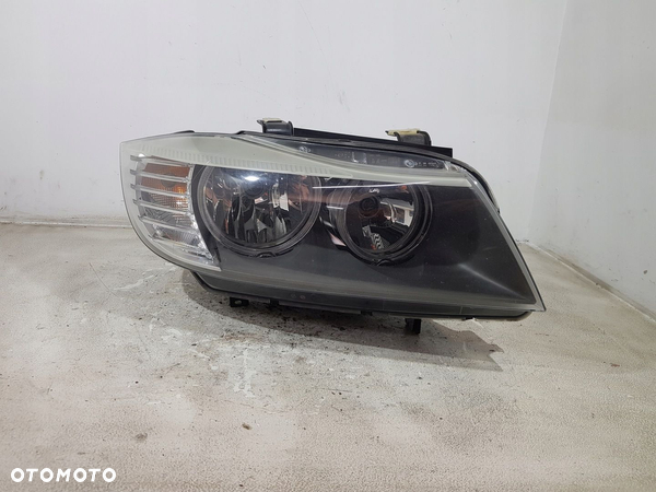 LAMPA PRAWA PRAWY PRZÓD 7202582 BMW E90 E91 LCI EUR
