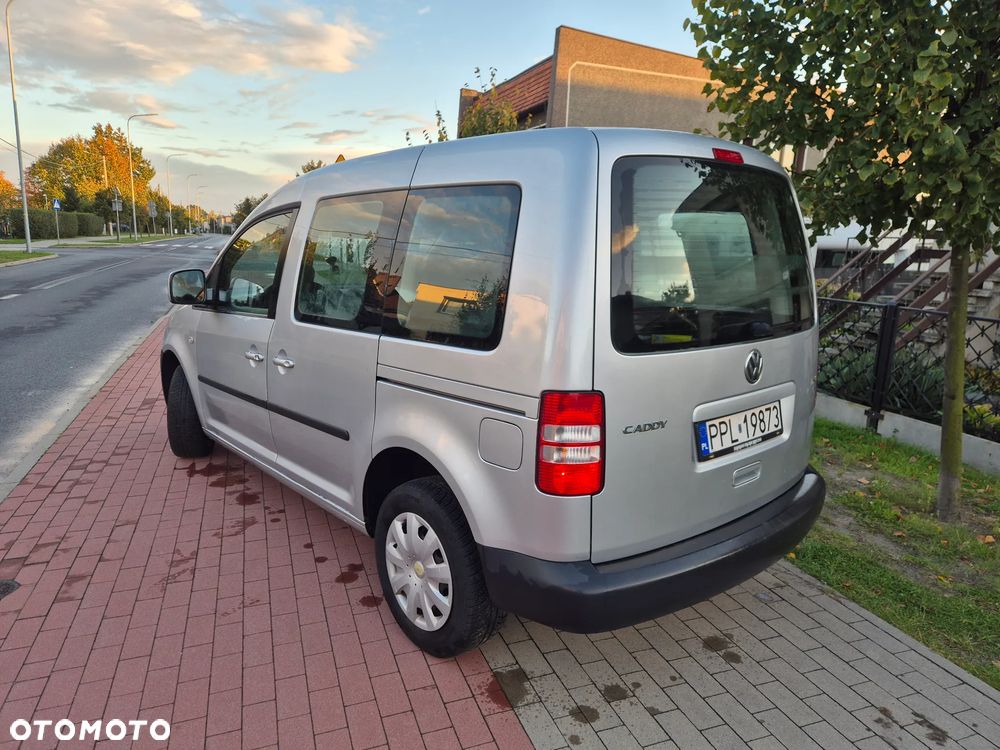 Volkswagen Caddy 2011 photo 3