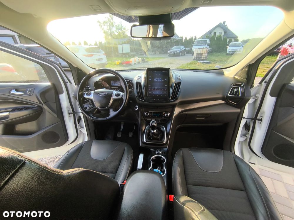 Ford Kuga 2.0 TDCi FWD Titanium - 20