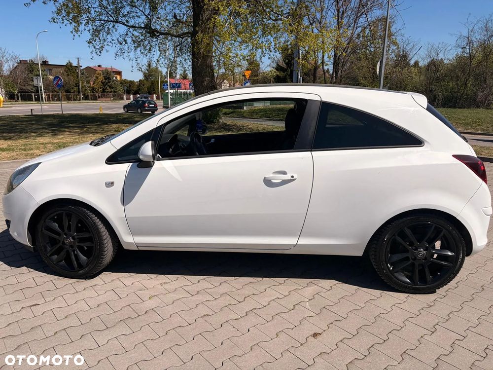Opel Corsa 1.4 16V Color Edition - 2