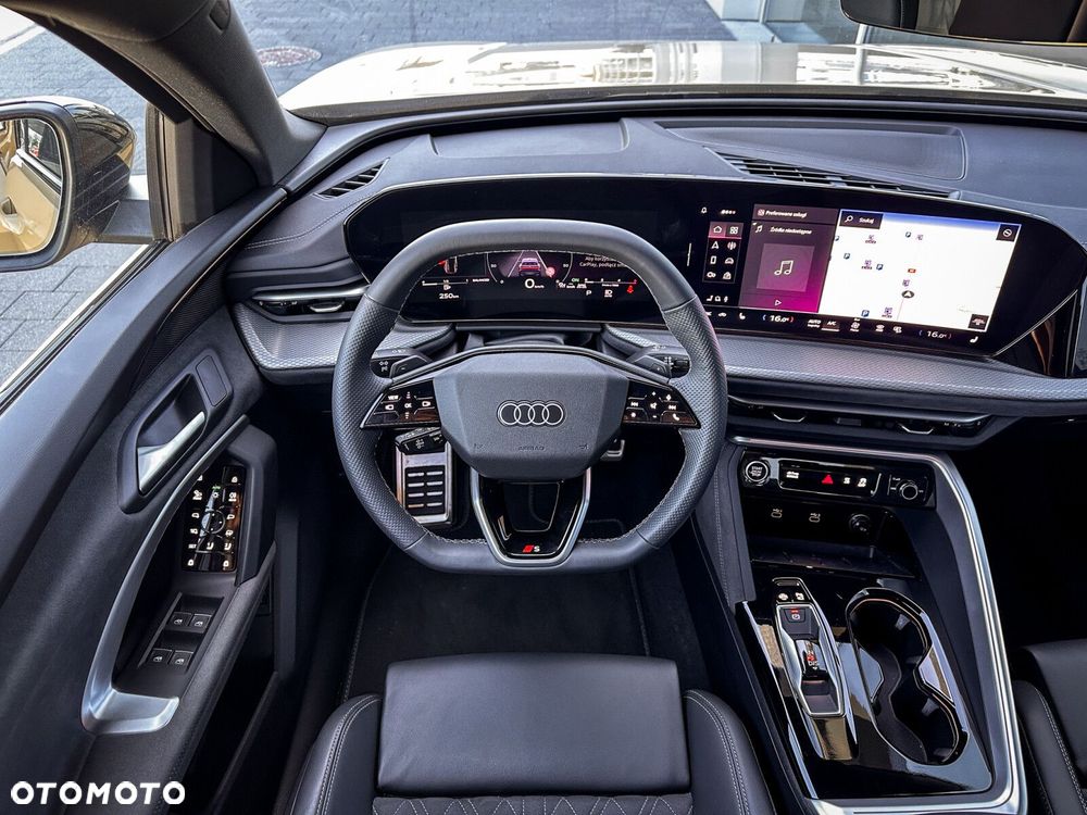 Audi Q5 Sportback - 25