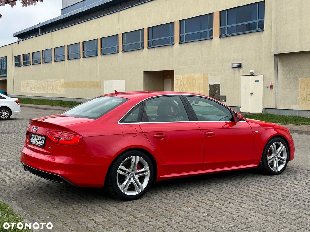 Audi A4 Limousine 1.8 TFSI S line Sportpaket - 11