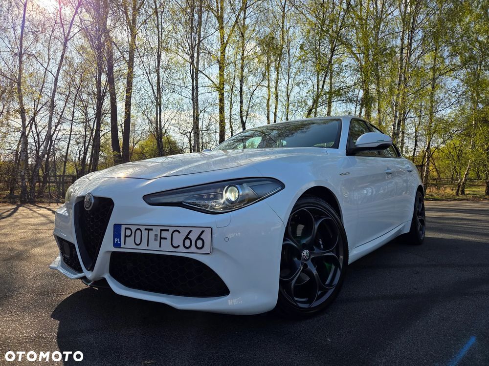 Alfa Romeo Giulia 2.2 AT8-Q4 Veloce - 6