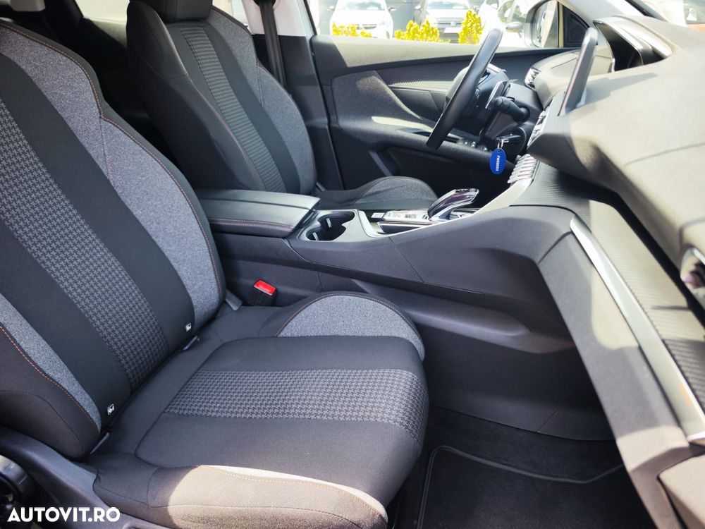 Peugeot 3008 1.2 PureTech Turbo S&S EAT8 Active - 16
