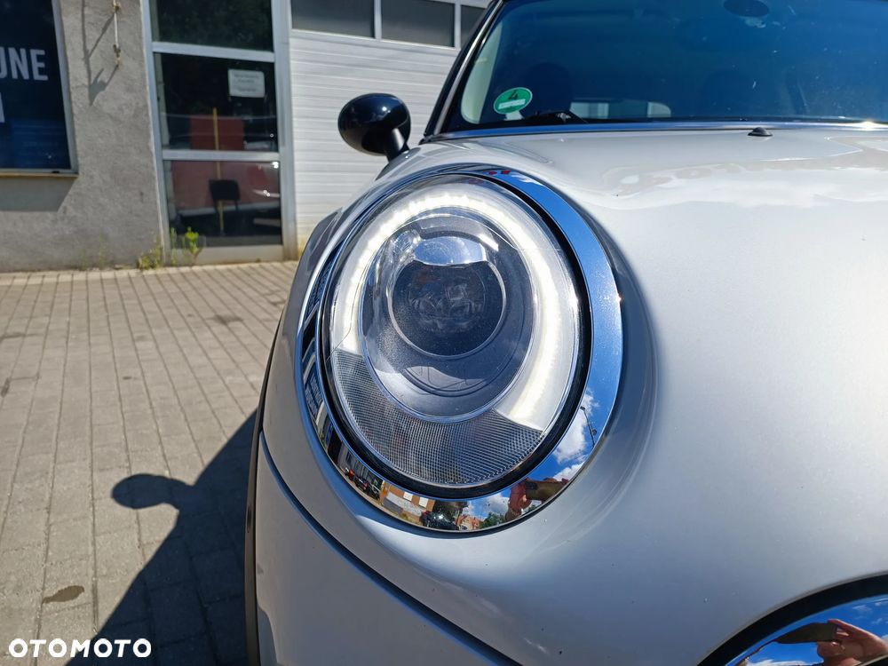 MINI Cooper Standard - 13