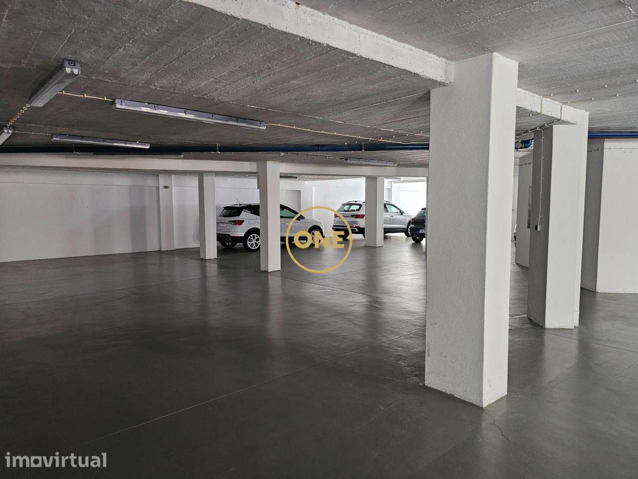 Venda Garagem - Grande imagem: 2/9