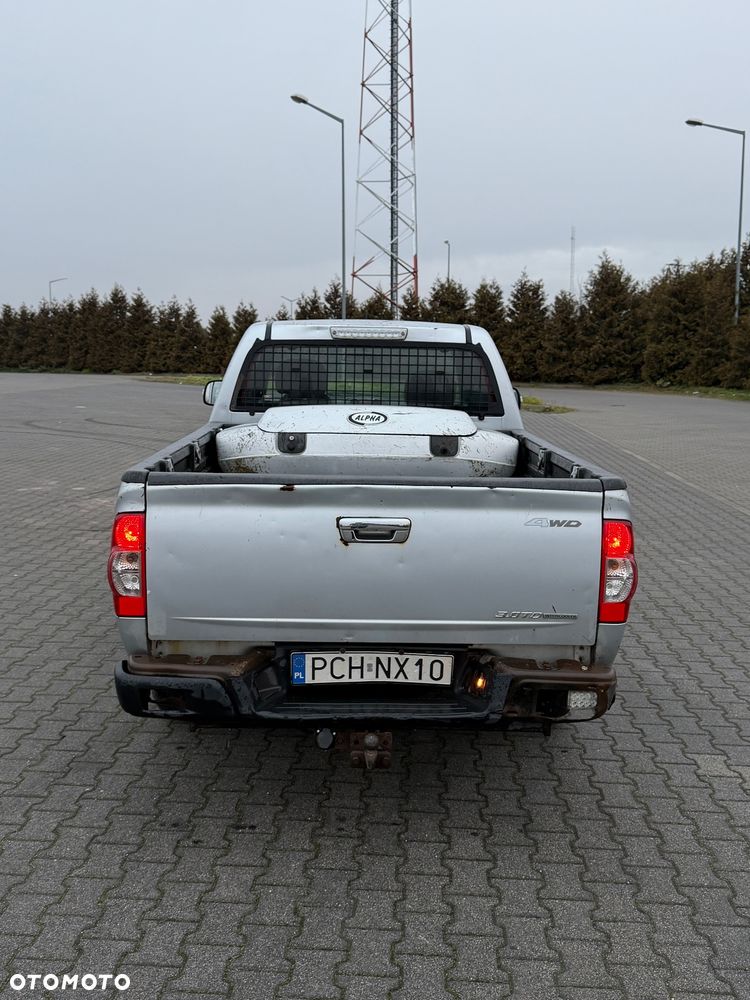 Isuzu D-Max 4x4 Space Cab Autm Custom - 12