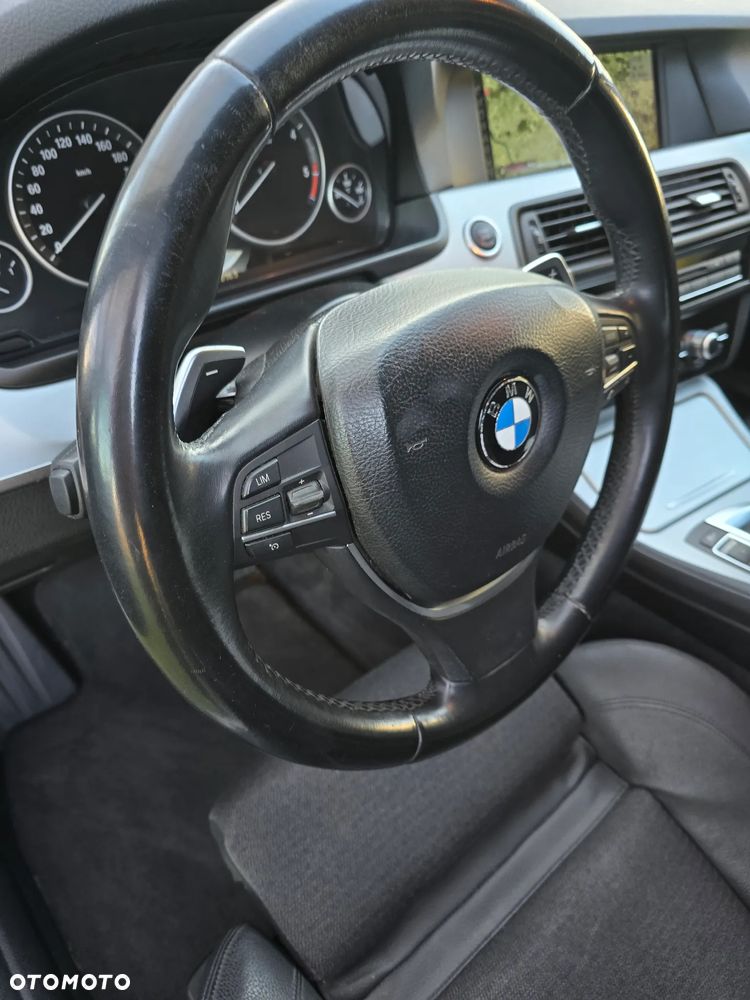 BMW Seria 5 520d - 8