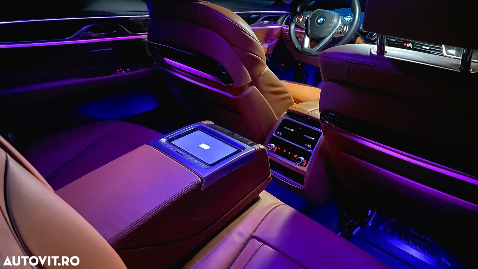 BMW Seria 7 740e iPerformance - 29
