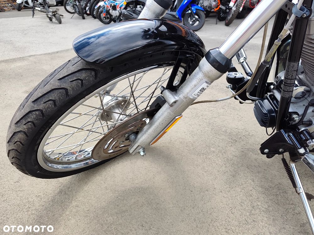 Harley-Davidson Softail Standard - 32