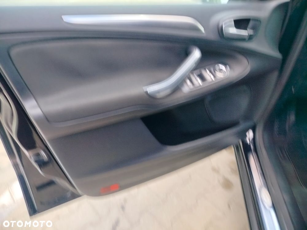Ford S-Max 2.0 TDCi DPF Business Edition - 27