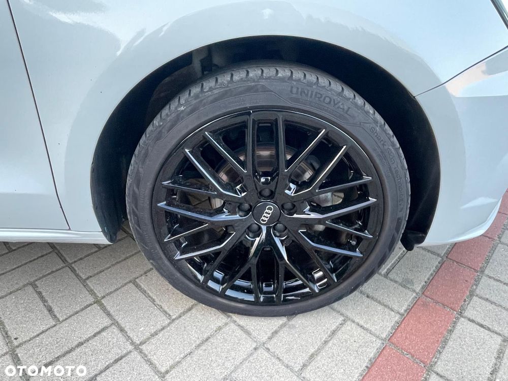 Audi A1 3-drzwiowe 1.0 TFSI ultra design - 9