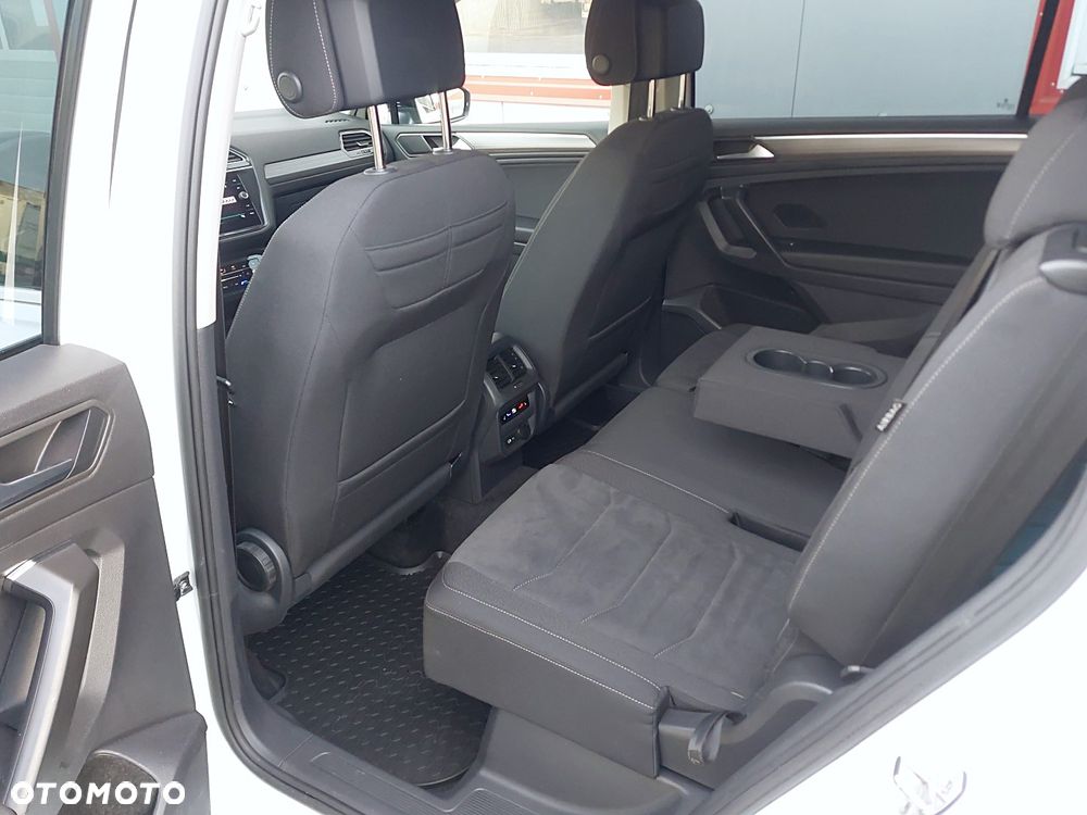 Volkswagen Tiguan - 17