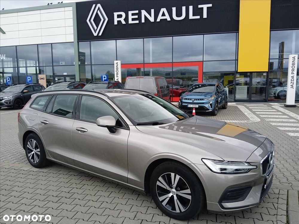 Volvo V60 D3 Momentum Pro - 1