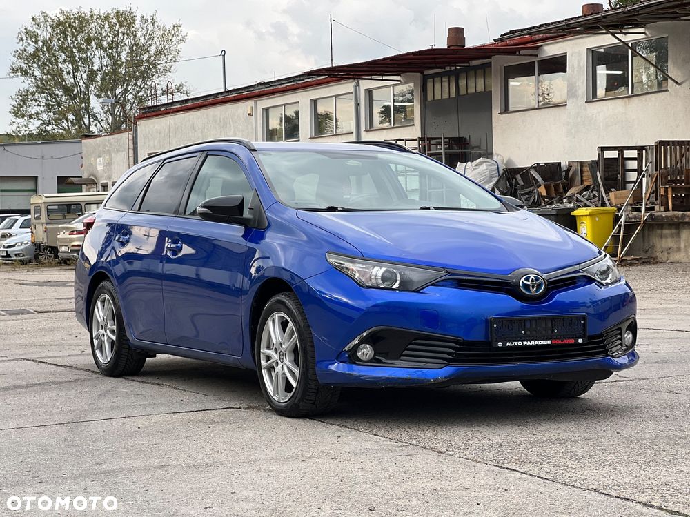 Toyota Auris 1.8 HSD Luna - 2