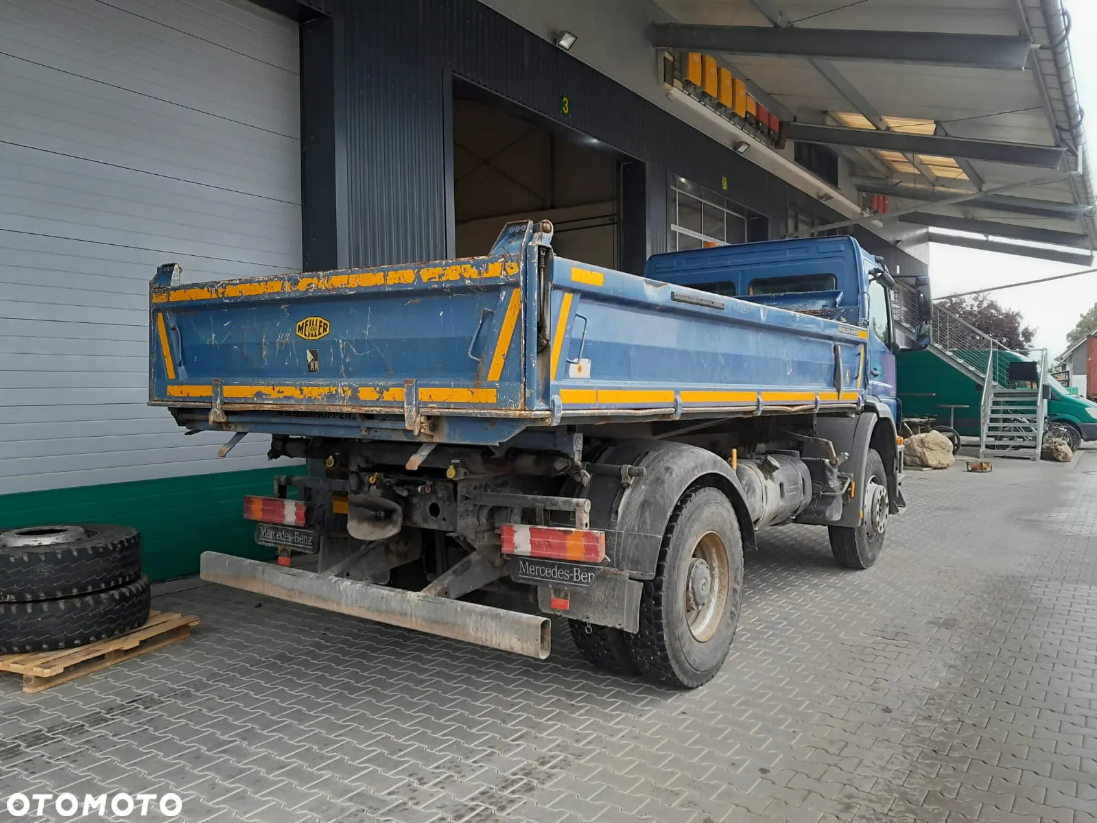 Mercedes-Benz Axor 1833 4x2 Mailler Mały Przebieg z Niemiec - 3
