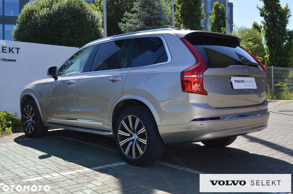 Volvo XC 90 - 8