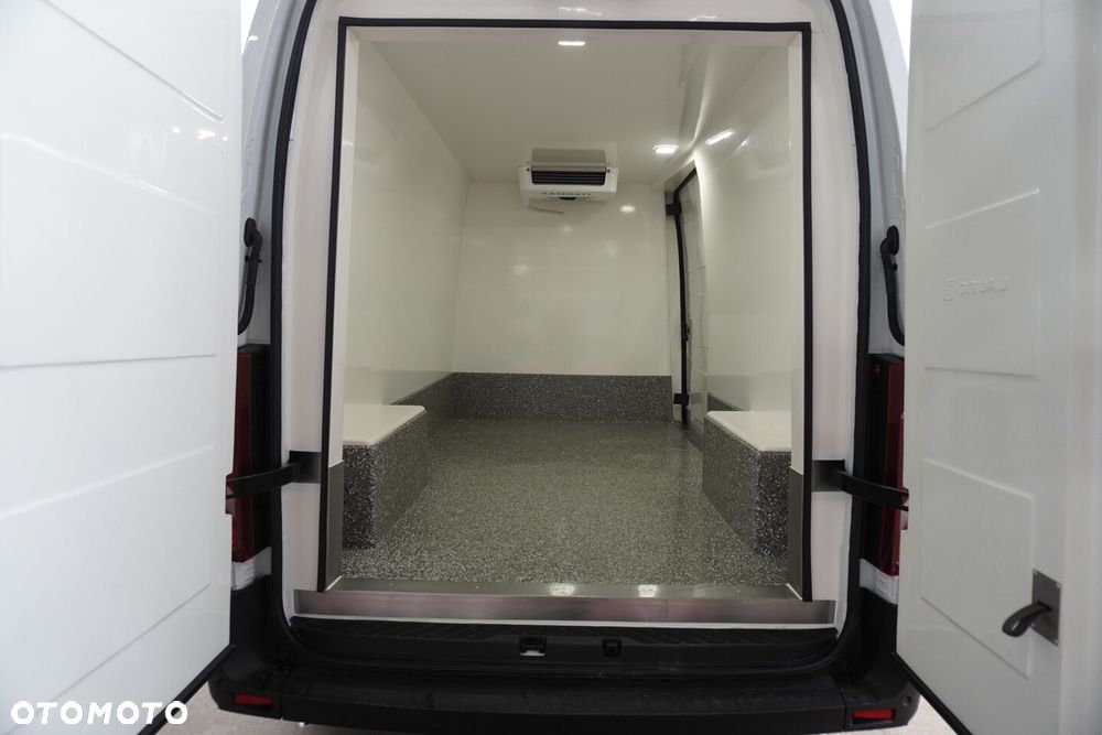 Renault Master L3H2 Izoterma z agregatem ZANOTTI Z 350 GH GRUAU - 10