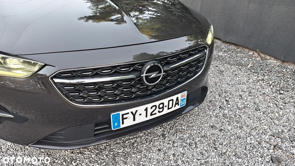 Opel Insignia - 35