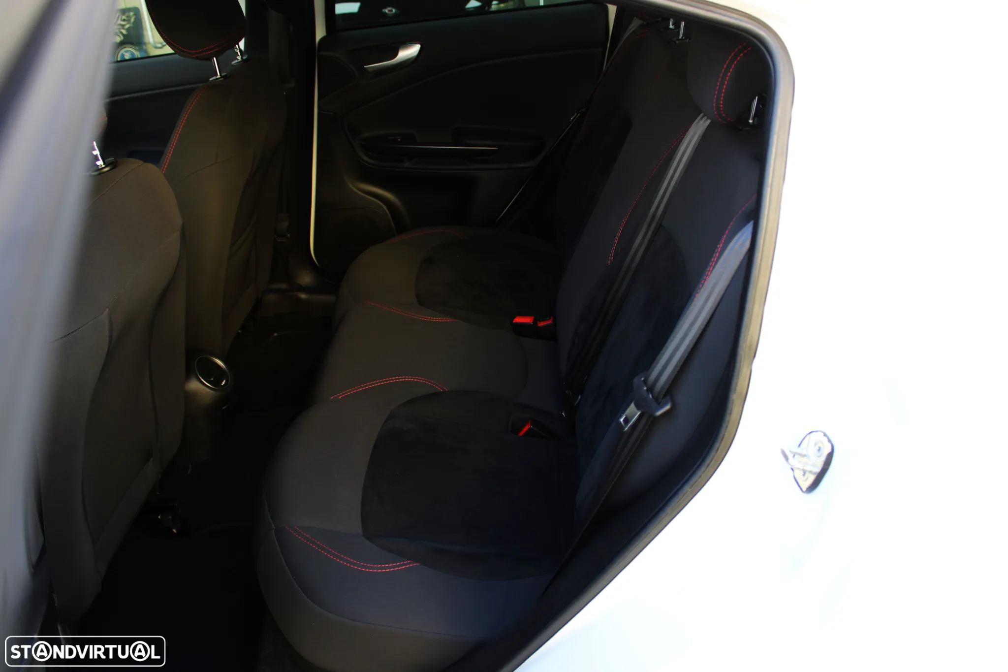 Alfa Romeo Giulietta 1.4 T M-air Sprint TCT - 24