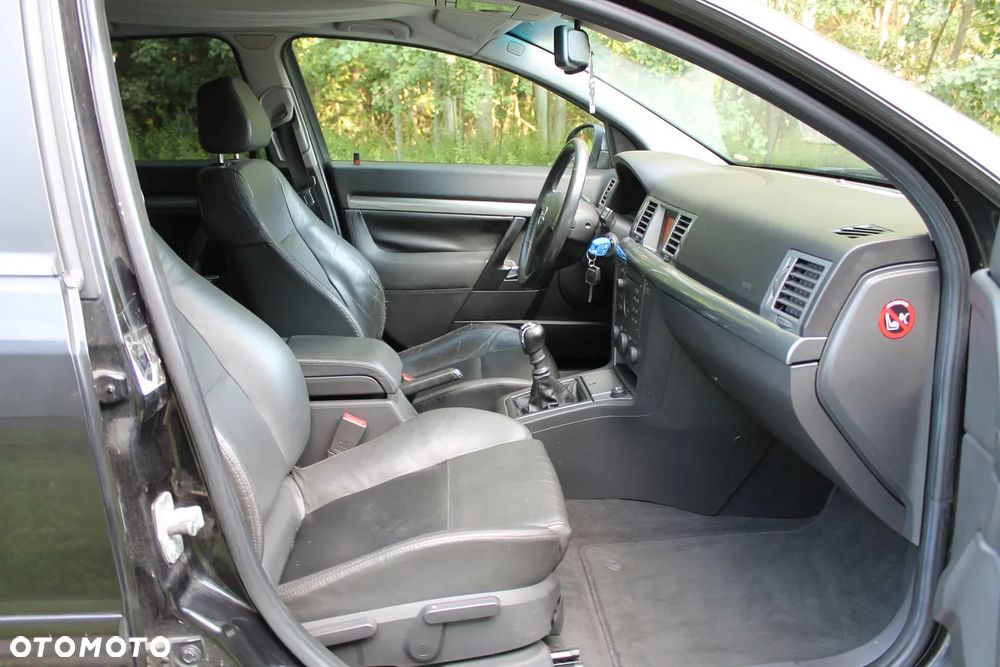Opel Signum 2.0 T Cosmo - 17