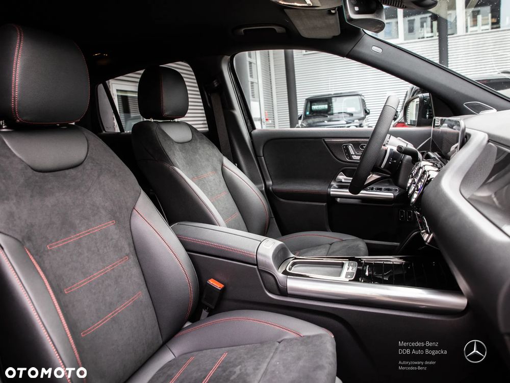 Mercedes-Benz GLA 250 e PHEV AMG Line 8G-DCT - 7