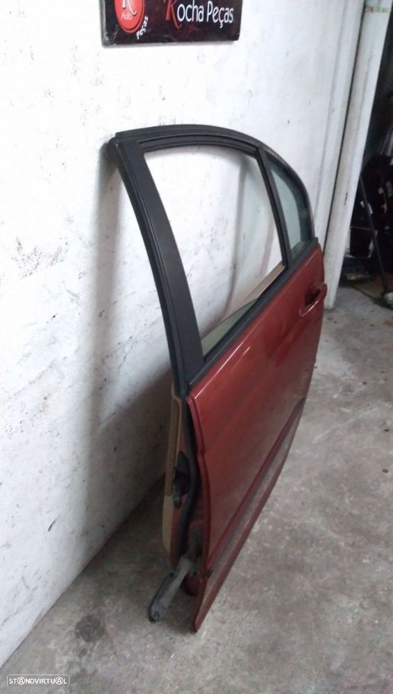 Porta Trás Esq Bmw 3 (E46) - 2