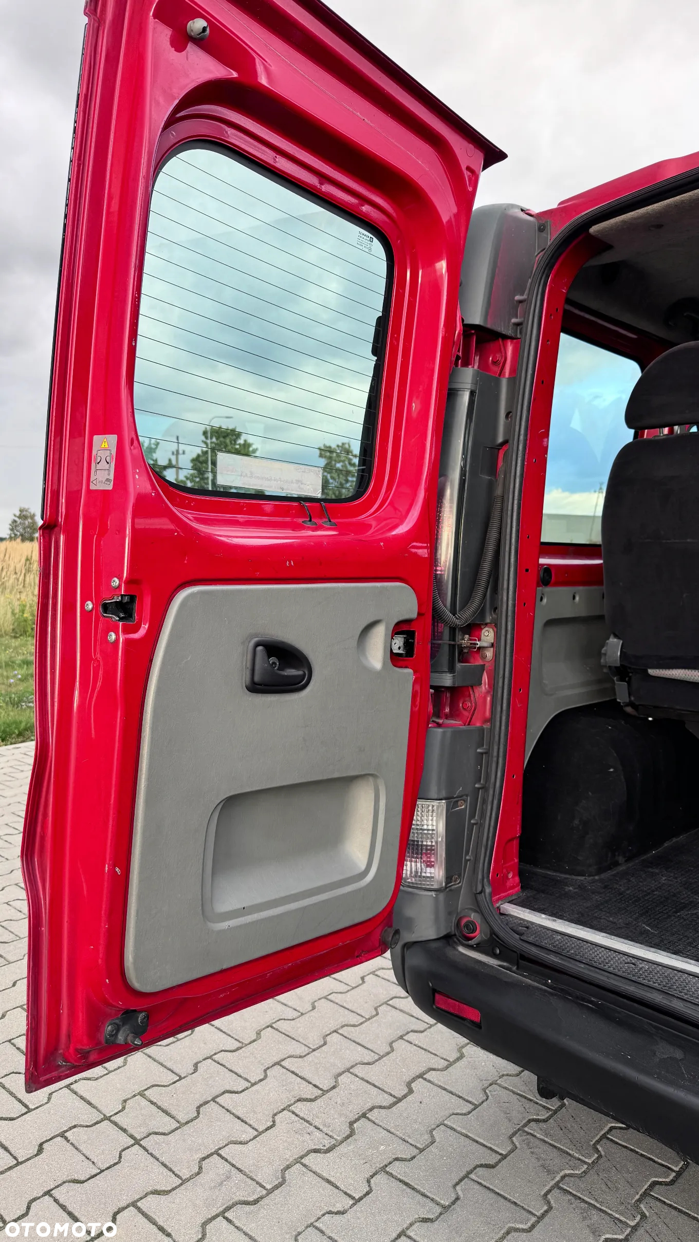 Opel Vivaro - 28
