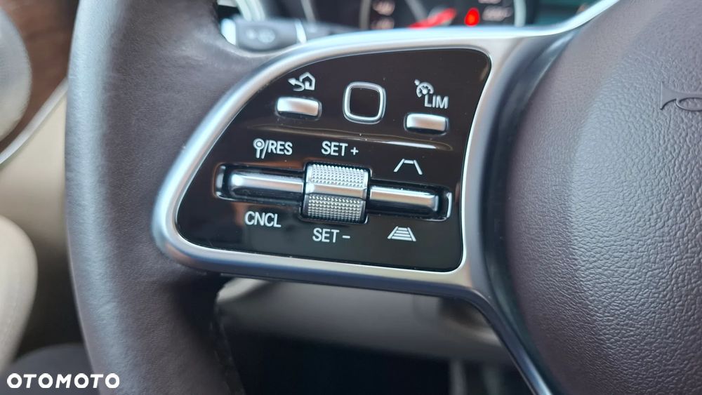 Mercedes-Benz GLC 220 d 4Matic 9G-TRONIC AMG Line - 22