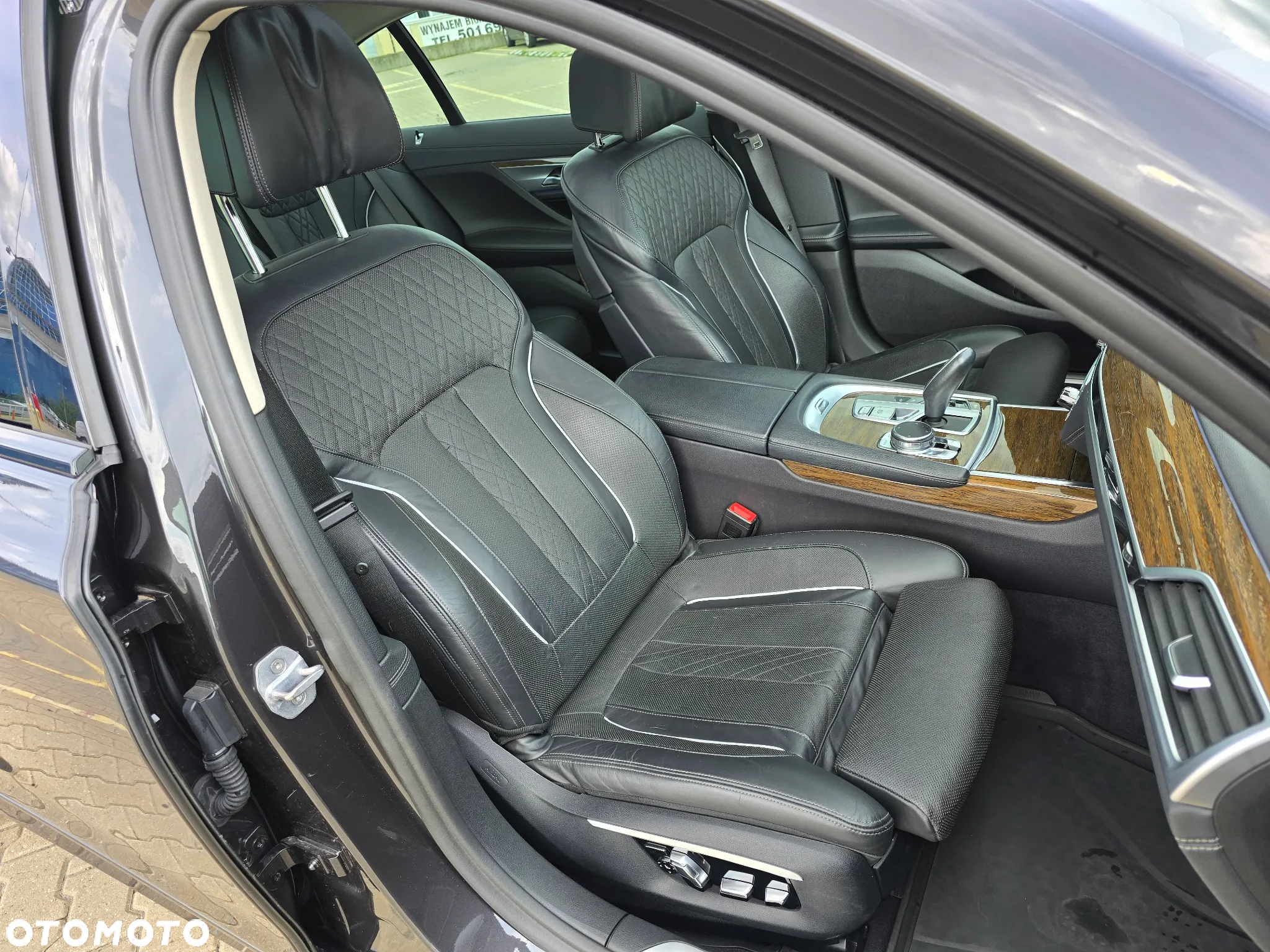 BMW Seria 7 740Li - 20