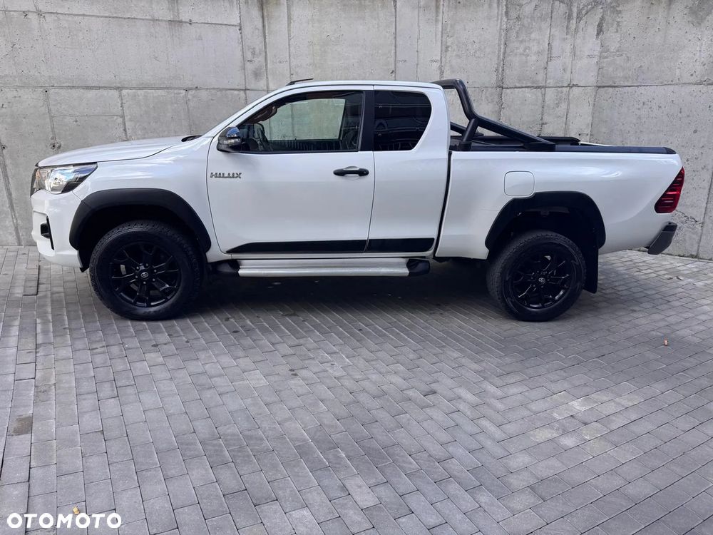 Toyota Hilux - 9