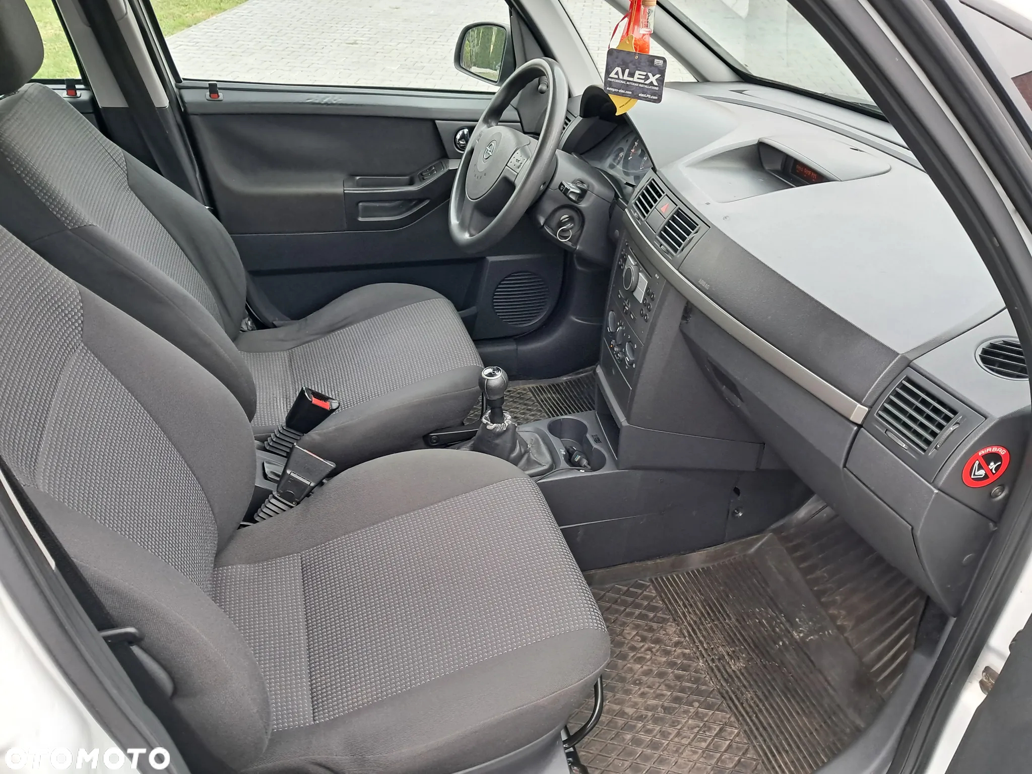 Opel Meriva - 8