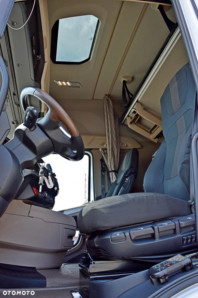 DAF XG+ 480 / LOW DECK / SALONKA / ZF INTARDER / KLIMA POST. / FULL LED / KAMERY - 27