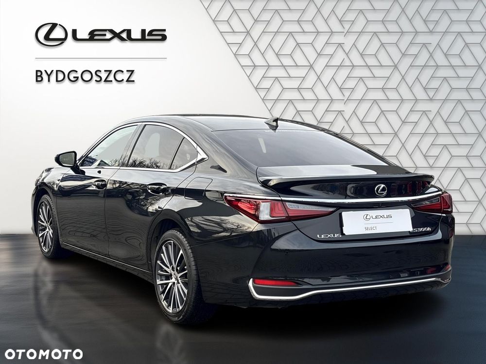 Lexus ES 300h Business Edition - 4