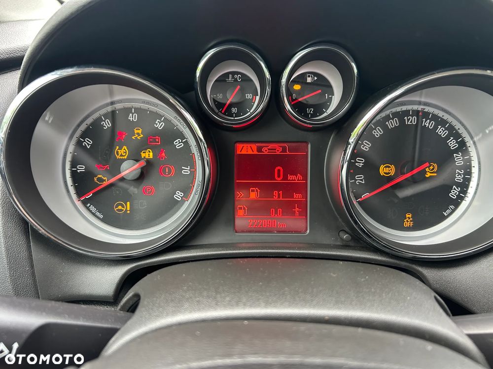 Opel Astra 1.4 Turbo - 29