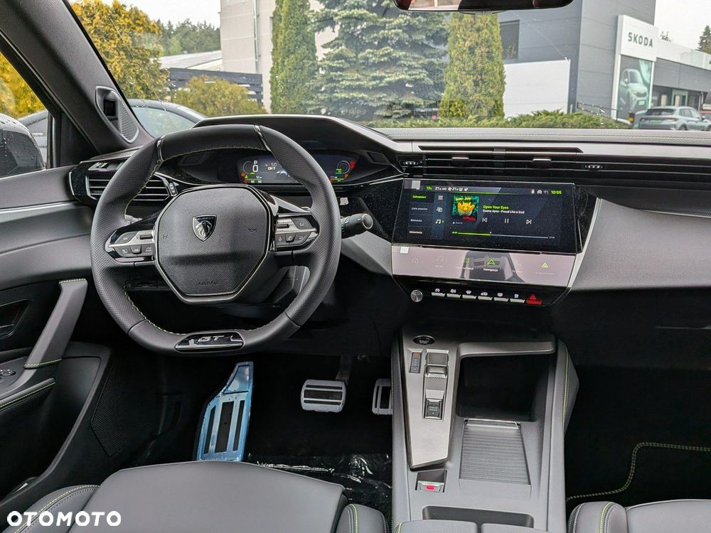 Peugeot 408 - 28