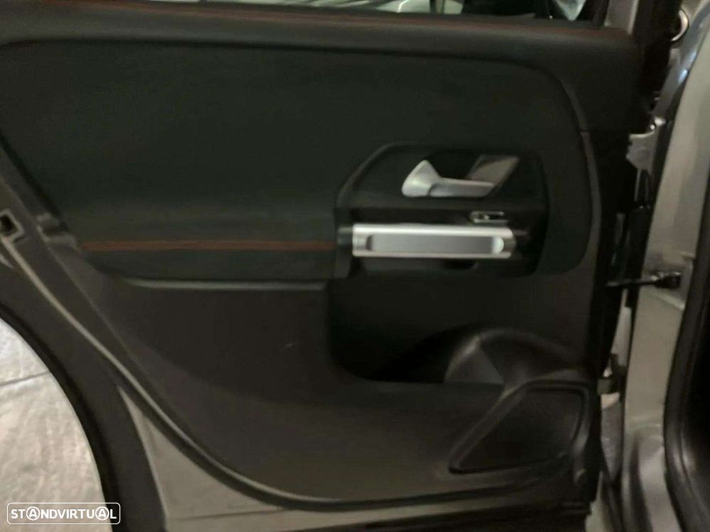 Mercedes-Benz GLB 200 d AMG Line - 19