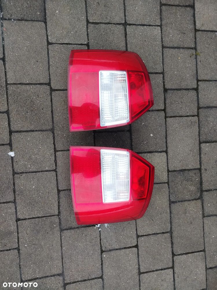 Audi A4 B6  sedan lampa tylna lewa - 7