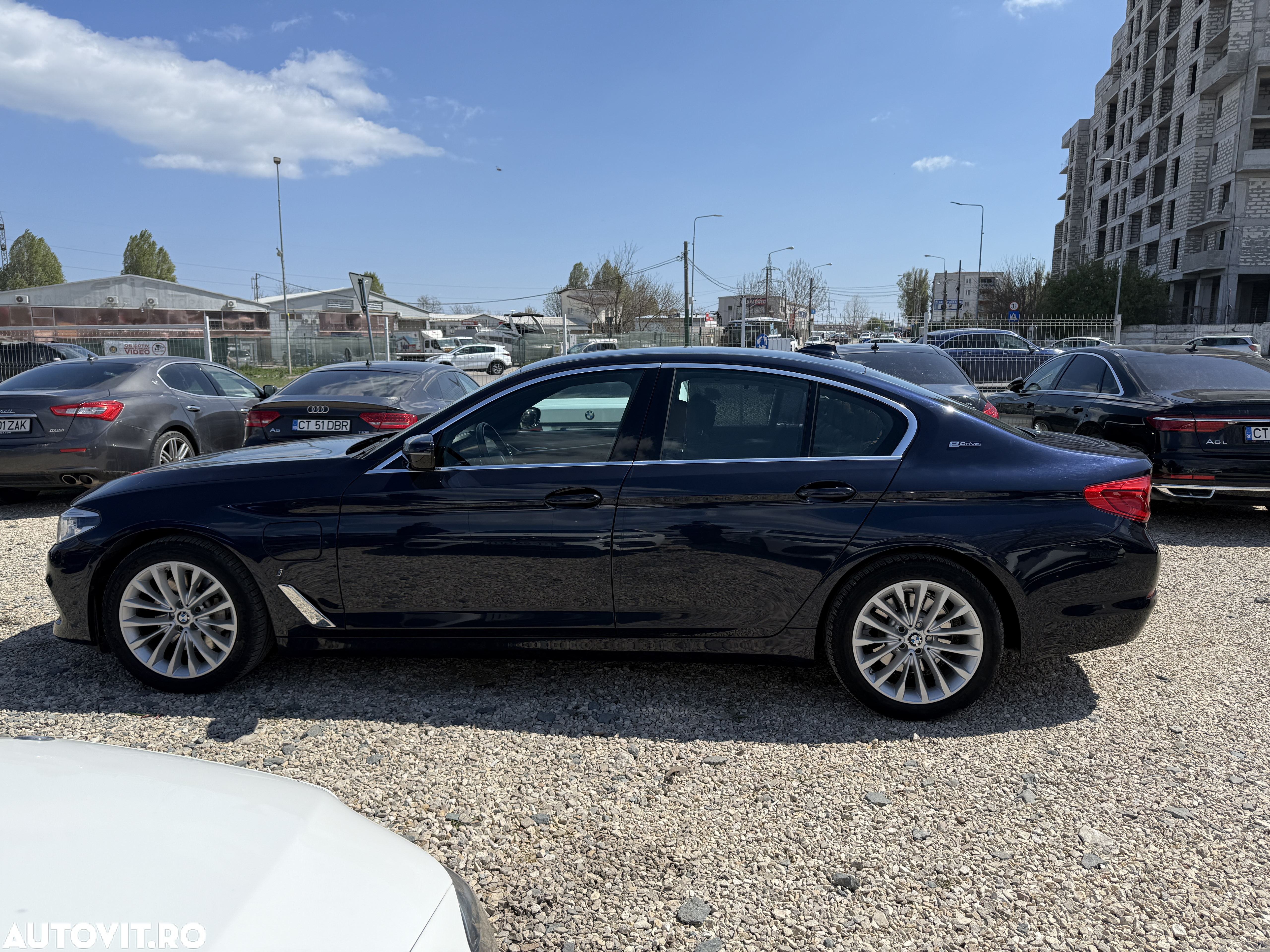 BMW Seria 5 530e iPerformance Aut. Luxury Line - 16