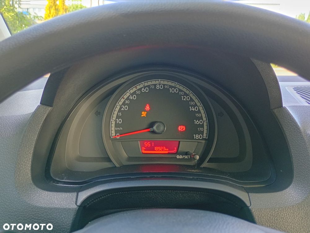 Volkswagen up! 1.0 Beats - 19