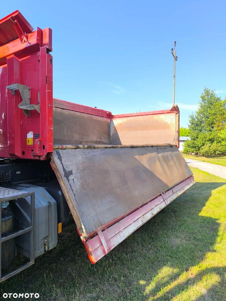 Mercedes-Benz Arocs - 13