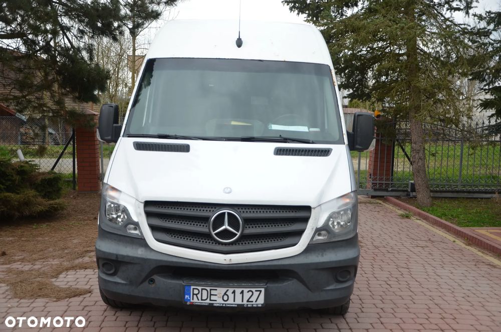 Mercedes-Benz Sprinter - 16